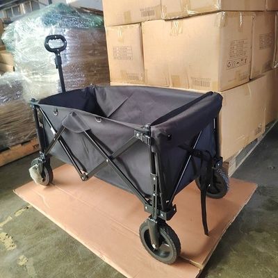 Piknik Taman Trolley Tarik Hitam Sepanjang Lipat