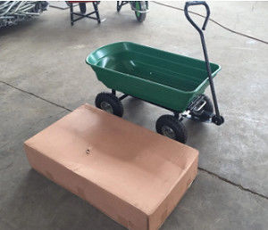 75L Poly Body Garden Dump Cart Kapasitas Besar Poly Dump Cart Dengan Fungsi Tipping